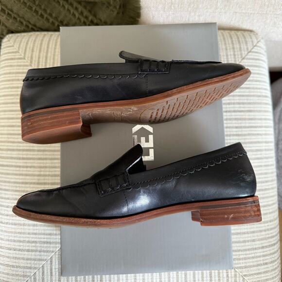 The Flexx Bowery Black Leather Loafer - Picture 6 of 11